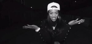 Lady Leshurr MN2S booking agency e1430842715410