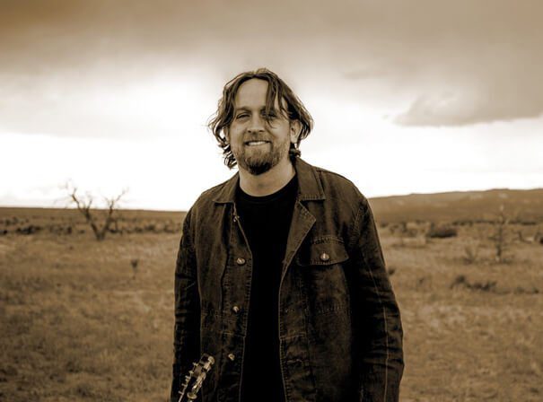 Hayes Carll MN2S