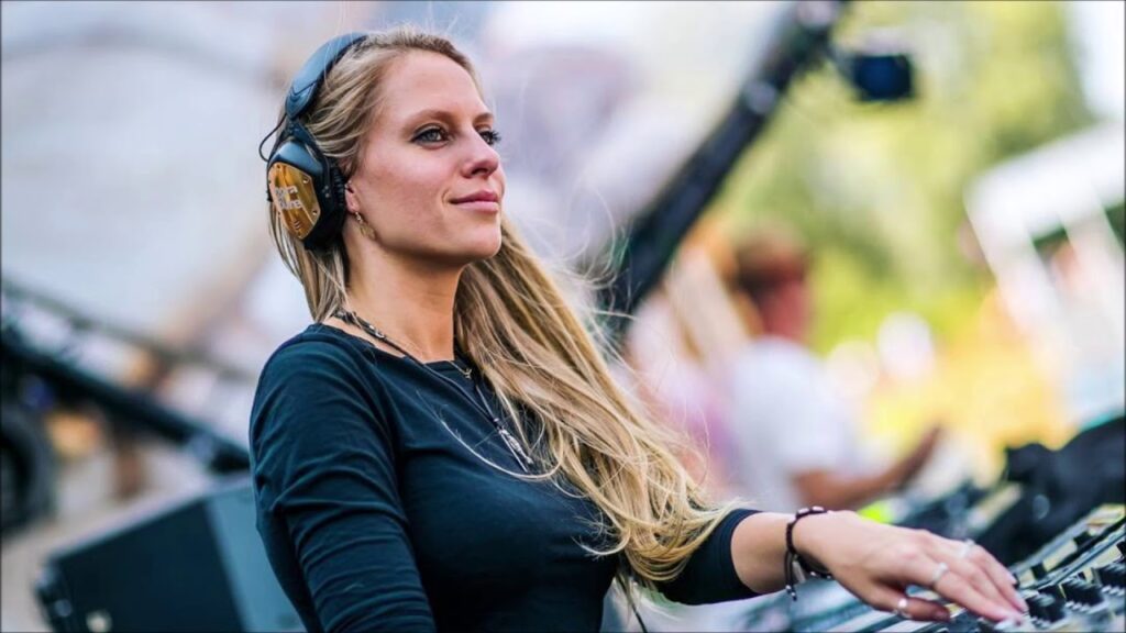 Nora En Pure to perform at Beach Grind festival