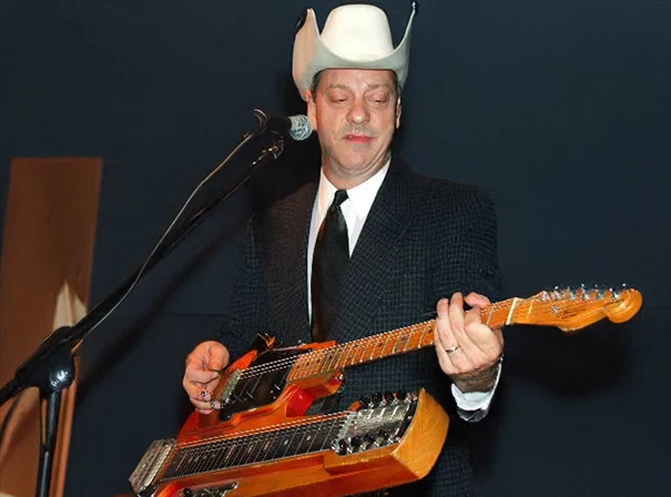Junior Brown