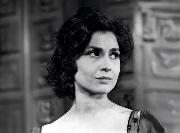Carol Lawrence