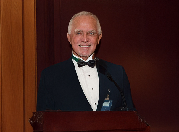 Dan Pena