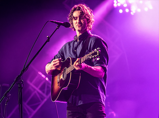Dean Lewis