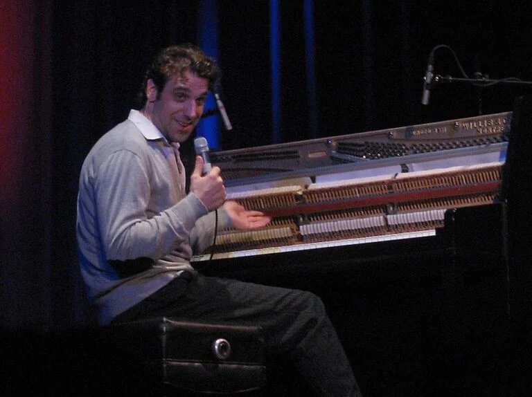 chilly gonzales