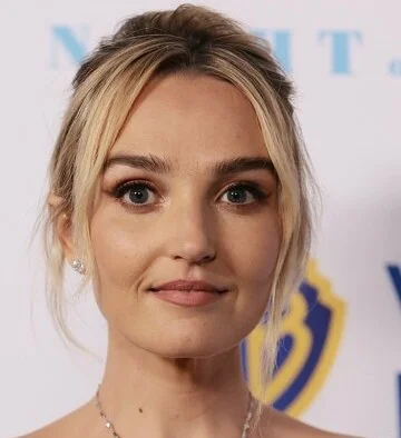 chloe fineman