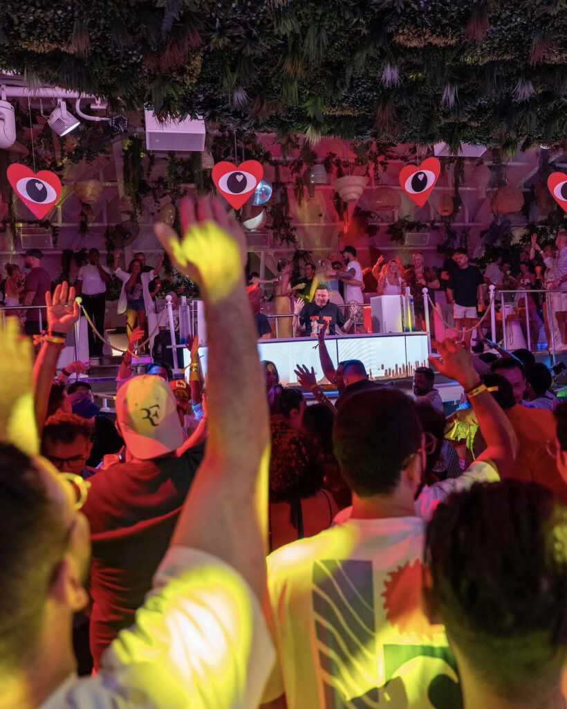 CN Williams O Beach Dubai