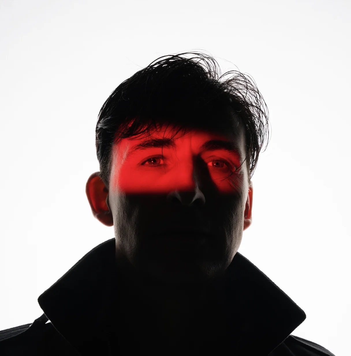 SAMLOW builds momentum with new single Red Riot