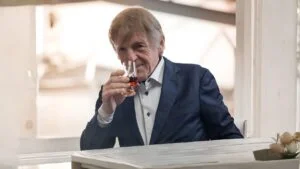 gordon and macphail and sir kenneth dalglish