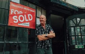 Norman Cook outside The Pipeline credit Lee London for MVT 1392x884