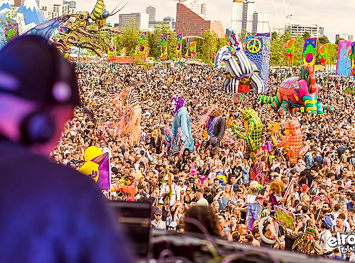 elrow