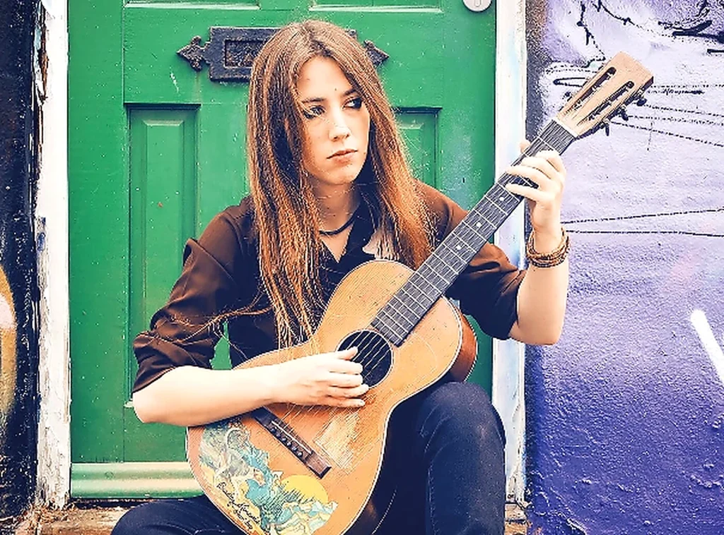 Gwenifer Raymond