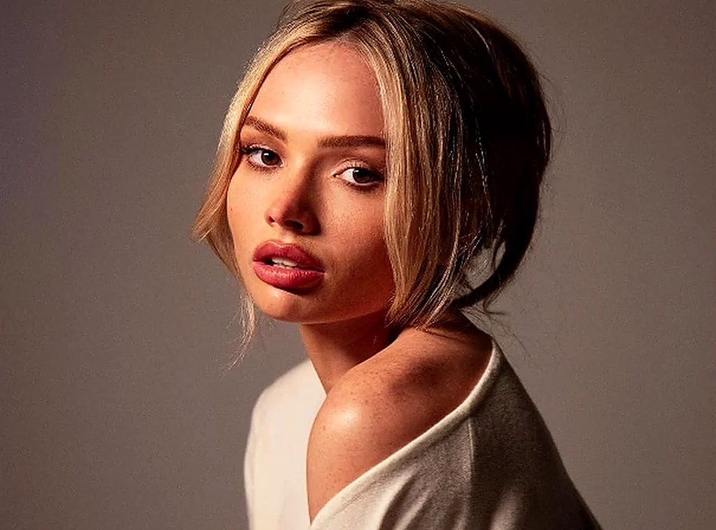 natalie alyn lind