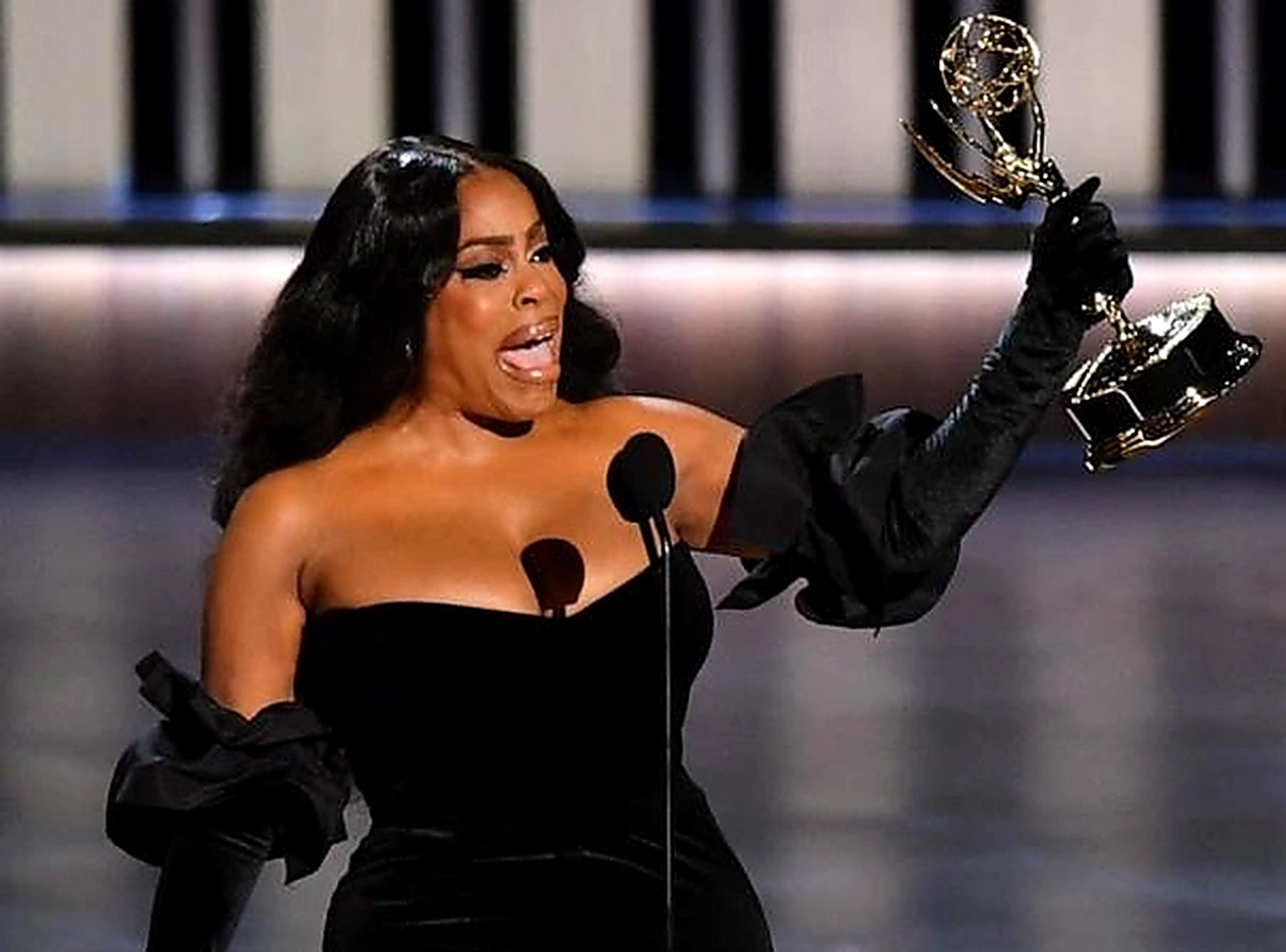 niecy nash betts