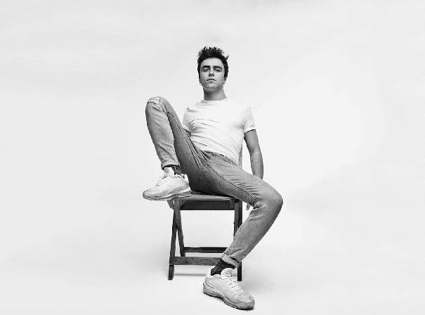 Itzan Escamilla mn2s