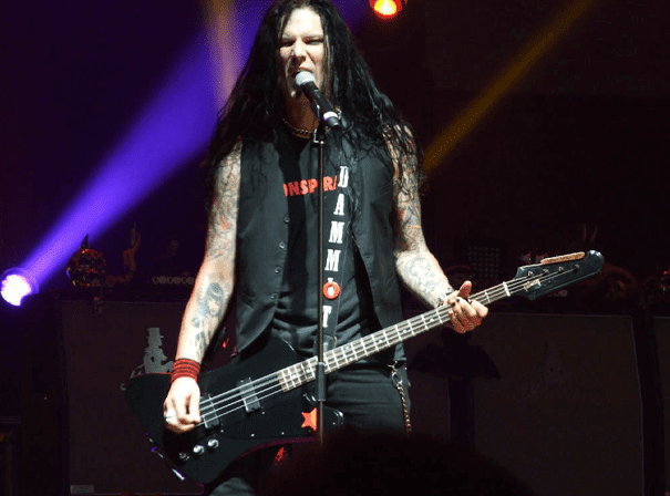 Todd Kerns