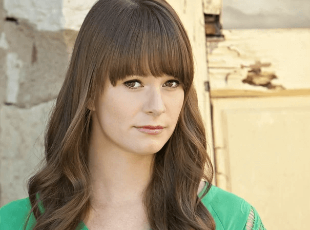 Samantha Ireland