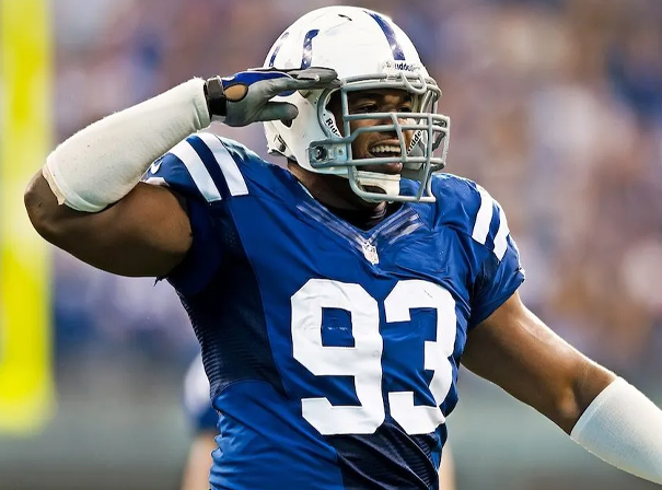 Dwight Freeney