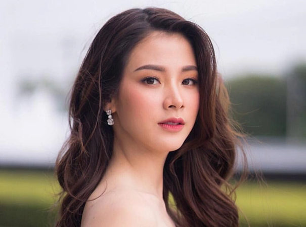 Urassaya Sperbund