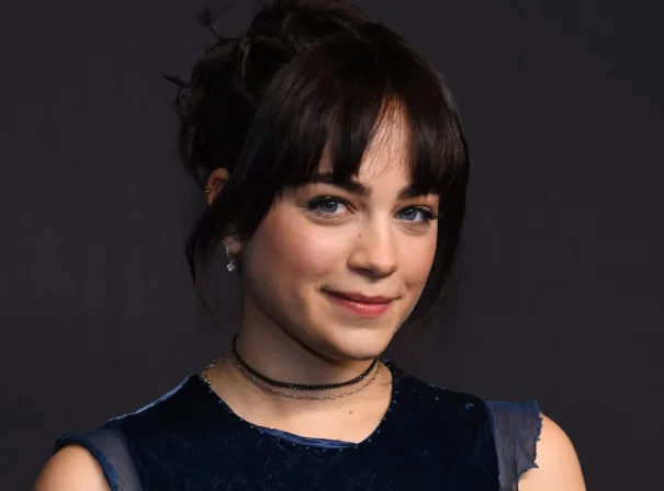 Mary Mouser