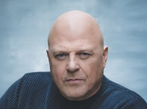 Michael Chiklis