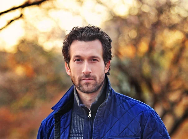 Aaron Lazar