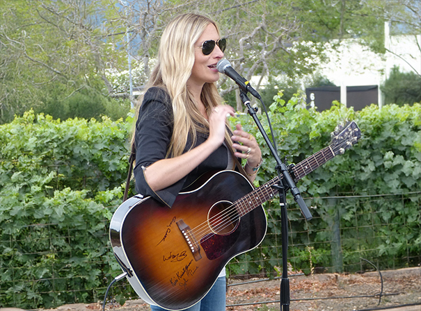 Holly Williams