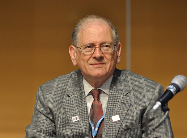 Robert E Kahn