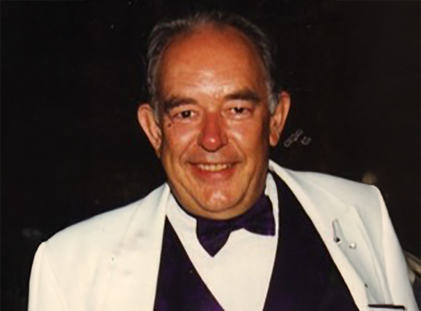 Robin Leach