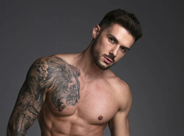 Aaron Gill