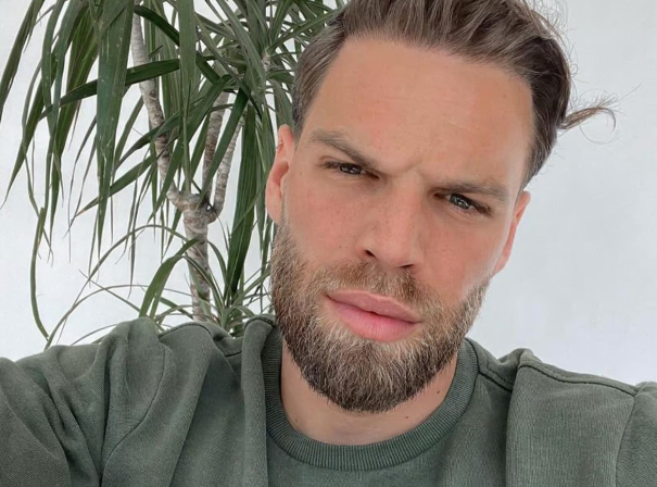 Dom Lever