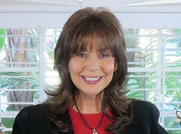 Dr Ava Cadell